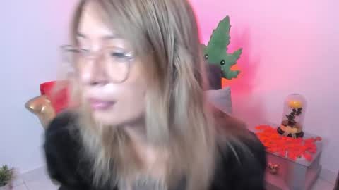 evyei online show from December 31, 4:14 pm