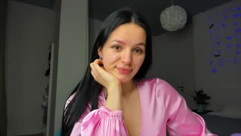 ewelynscott online show from February 13, 9:55 pm