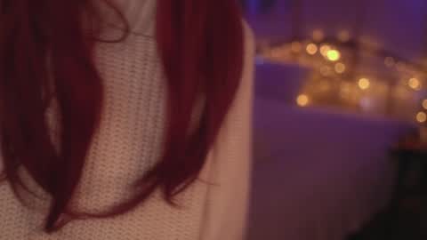 Snapshot of ex_angel chatting on December 9, 11:56 pm Alyson online show from December 9, 11:56 pm