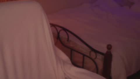 Snapshot of ex_angel chatting on December 10, 9:33 pm Alyson online show from December 10, 9:33 pm