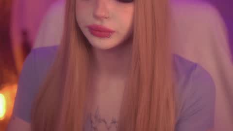 Snapshot of ex_angel chatting on December 20, 11:58 pm Alyson online show from December 20, 11:58 pm