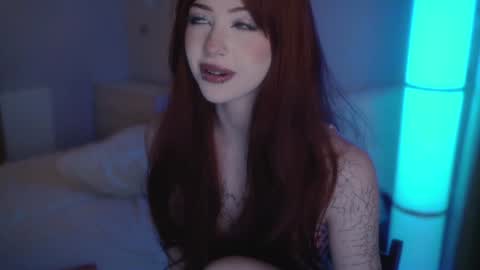 Snapshot of ex_angel chatting on January 19, 3:29 am Alyson online show from January 19, 3:29 am