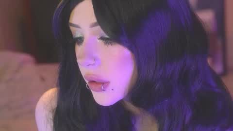 Snapshot of ex_angel chatting on November 11, 8:09 pm Alyson online show from November 11, 8:09 pm