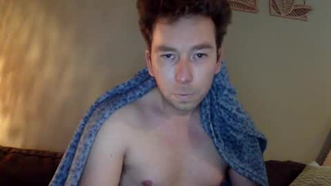 Excuteboy online show from February 28, 10:00 pm