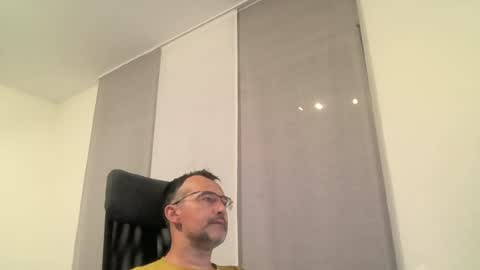 Snapshot of exhibit77 chatting on July 7, 1:19 am exhibit77 online show from July 7, 1:19 am