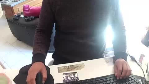 Snapshot of exibdevil chatting on October 10, 10:36 am Gio online show from October 10, 10:36 am