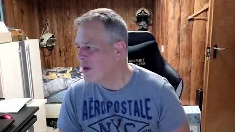 Snapshot of exibe1219 chatting on February 26, 10:15 am exibe1219 online show from February 26, 10:15 am