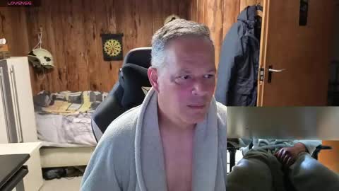 exibe1219 online show from April 22, 9:11 am