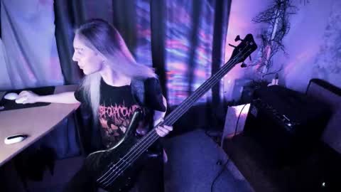 my real name is Irene but Exo is oke too  online show from September 20, 9:16 pm