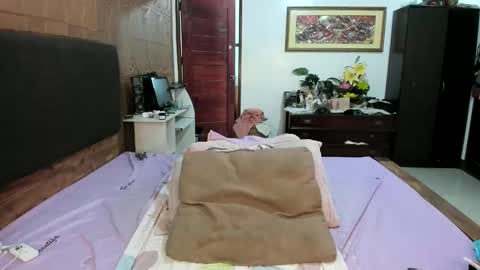 voloptous mommy angel online show from February 15, 1:46 am