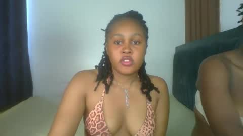 exotic_cutiee online show from April 18, 9:13 am