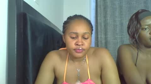 Snapshot of exotic_cutiee chatting on June 14, 5:09 am exotic_cutiee online show from June 14, 5:09 am