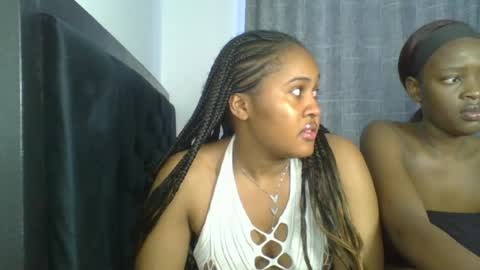 Snapshot of exotic_cutiee chatting on June 15, 11:01 am exotic_cutiee online show from June 15, 11:01 am