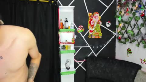 exotic_kisses_ online show from December 6, 5:55 pm