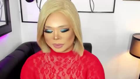Snapshot of exotic_lindsay chatting on May 27, 4:15 pm Lindsay online show from May 27, 4:15 pm