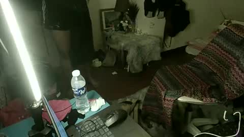 Snapshot of exoticapril01 chatting on December 17, 11:38 am exoticapril01 online show from December 17, 11:38 am