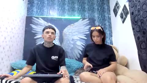 Snapshot of exotichot_couple chatting on May 3, 10:05 pm exotichot_couple online show from May 3, 10:05 pm