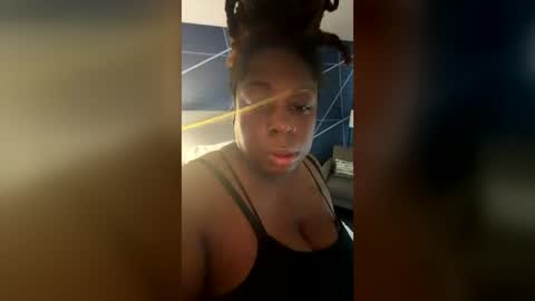 Snapshot of exotiiccmonroe1 chatting on July 29, 1:42 pm exotiiccmonroe1 online show from July 29, 1:42 pm