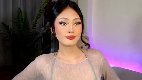 Snapshot of expensive_candyx chatting on December 5, 11:05 am Candy  online show from December 5, 11:05 am