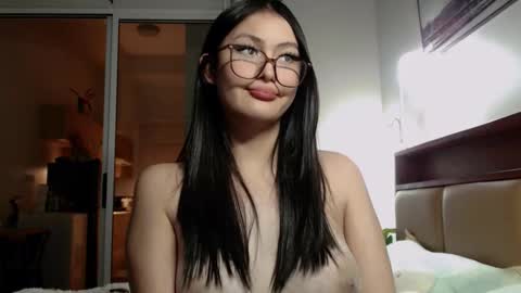 Candy  online show from December 21, 2:02 pm