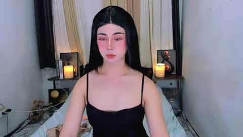 expensive_elise online show from June 19, 4:33 pm