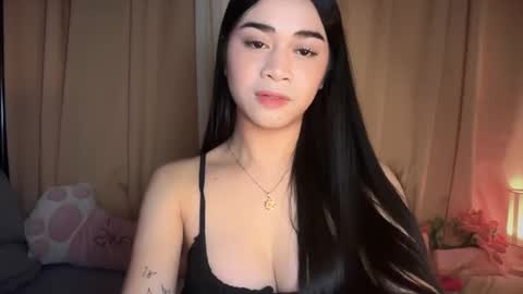 chloee online show from December 15, 2:32 pm