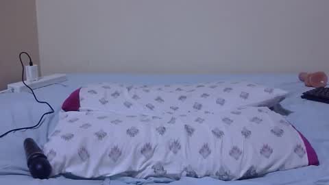 Snapshot of explicitly_certified chatting on November 14, 3:11 pm explicitly_certified online show from November 14, 3:11 pm