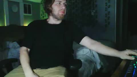 Explosivee andyy online show from February 20, 11:00 am