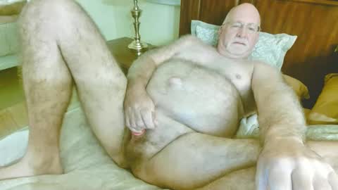 Snapshot of exposedfur chatting on December 19, 10:42 pm exposedfur online show from December 19, 10:42 pm