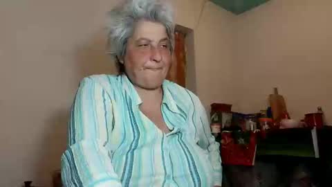 Snapshot of exquisitemature chatting on January 29, 7:00 pm ExquisiteMature online show from January 29, 7:00 pm