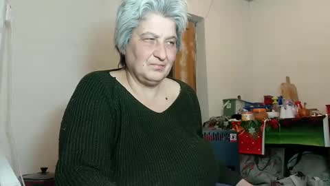 Snapshot of exquisitemature chatting on February 9, 11:25 pm ExquisiteMature online show from February 9, 11:25 pm