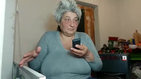 Snapshot of exquisitemature chatting on February 17, 5:53 pm ExquisiteMature online show from February 17, 5:53 pm