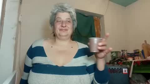 Snapshot of exquisitemature chatting on February 22, 9:56 am ExquisiteMature online show from February 22, 9:56 am