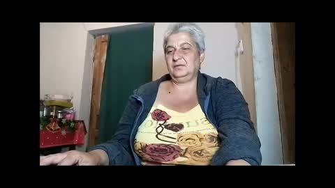 Snapshot of exquisitemature chatting on September 27, 9:53 pm ExquisiteMature online show from September 27, 9:53 pm