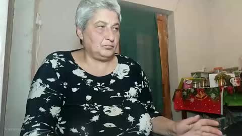 Snapshot of exquisitemature chatting on October 12, 10:36 am ExquisiteMature online show from October 12, 10:36 am