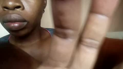 Snapshot of extra_pound chatting on July 7, 7:23 am Nina online show from July 7, 7:23 am