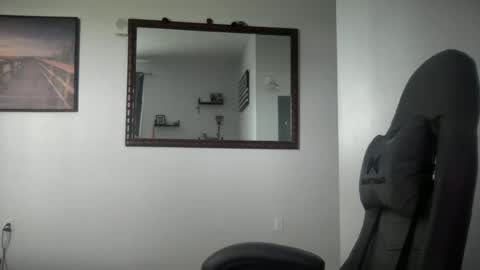 Snapshot of extraroxy chatting on June 24, 12:42 am Roxy online show from June 24, 12:42 am