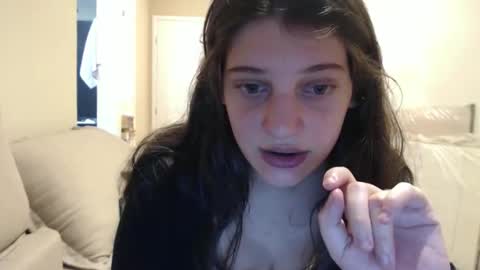 Snapshot of eyecandybella chatting on November 3, 10:42 pm Izabella online show from November 3, 10:42 pm