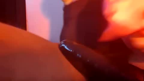 Snapshot of eyelyke2kream chatting on February 26, 1:32 pm eyelyke2kream online show from February 26, 1:32 pm