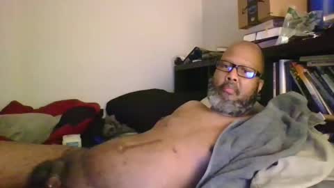 Snapshot of eyequee0007 chatting on October 28, 2:04 am eyequee0007 online show from October 28, 2:04 am