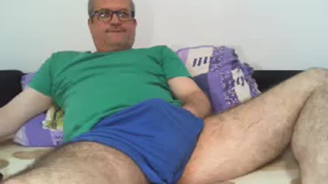 Snapshot of eyes12 chatting on July 6, 5:48 am GEORGE online show from July 6, 5:48 am