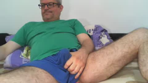 Snapshot of eyes12 chatting on July 8, 2:05 am GEORGE online show from July 8, 2:05 am