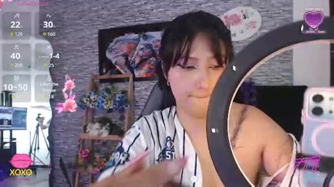 Snapshot of eyesmoon7710 chatting on July 15, 12:21 pm eyes moon online show from July 15, 12:21 pm
