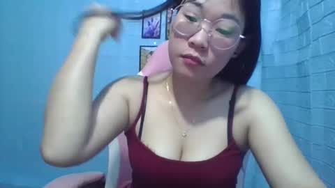 Snapshot of eyewet chatting on May 9, 11:32 pm Eye online show from May 9, 11:32 pm