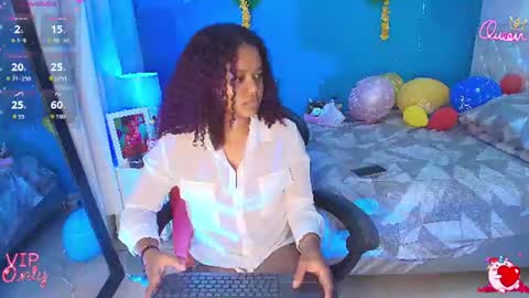 Snapshot of eylend_lisboa_ chatting on July 1, 2:07 pm eylend_lisboa_ online show from July 1, 2:07 pm