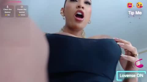 Snapshot of eylin_montanaa chatting on November 8, 6:07 pm Andrea Carvajal online show from November 8, 6:07 pm