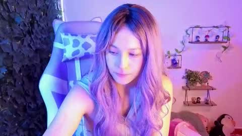 eymmy_24 online show from March 2, 1:30 am