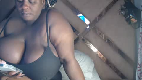 eyshaexotii online show from September 17, 12:45 am