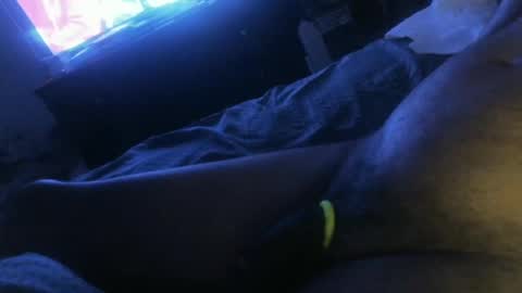 Snapshot of ezeddie2015 chatting on January 7, 12:45 am ezeddie2015 online show from January 7, 12:45 am