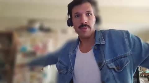 venusah online show from March 27, 1:22 pm